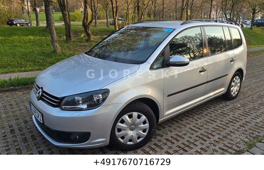 VW Touran 238.860 km 4.499 € Aalen 73431