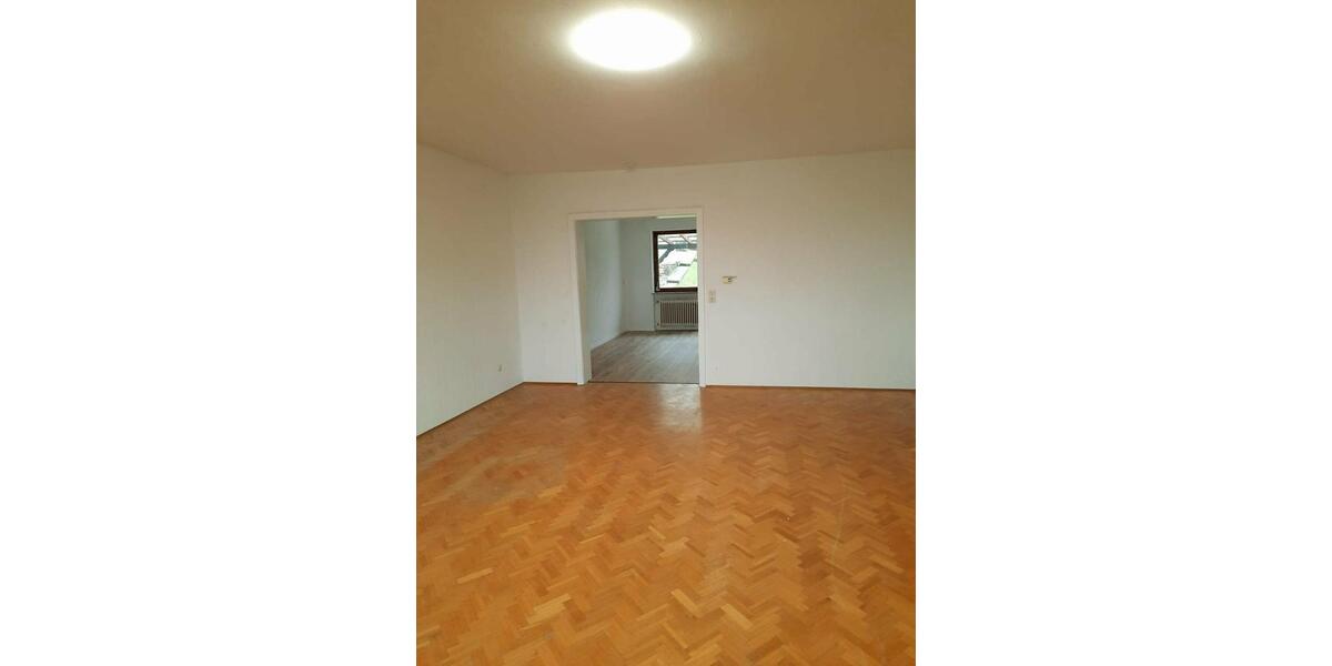 Einfamilienhaus Bechhofen - 4 Zimmer, 180 m&sup2;, 1.450&euro; | Angebot:26429854