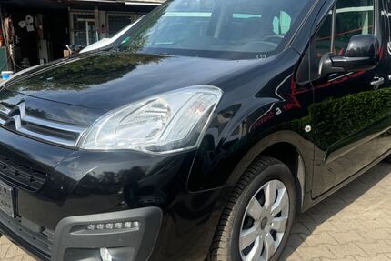 Citroen Berlingo 150.000 km 9.990 € Hoppegarten Hönow 15366
