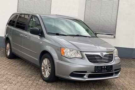 Lancia Voyager