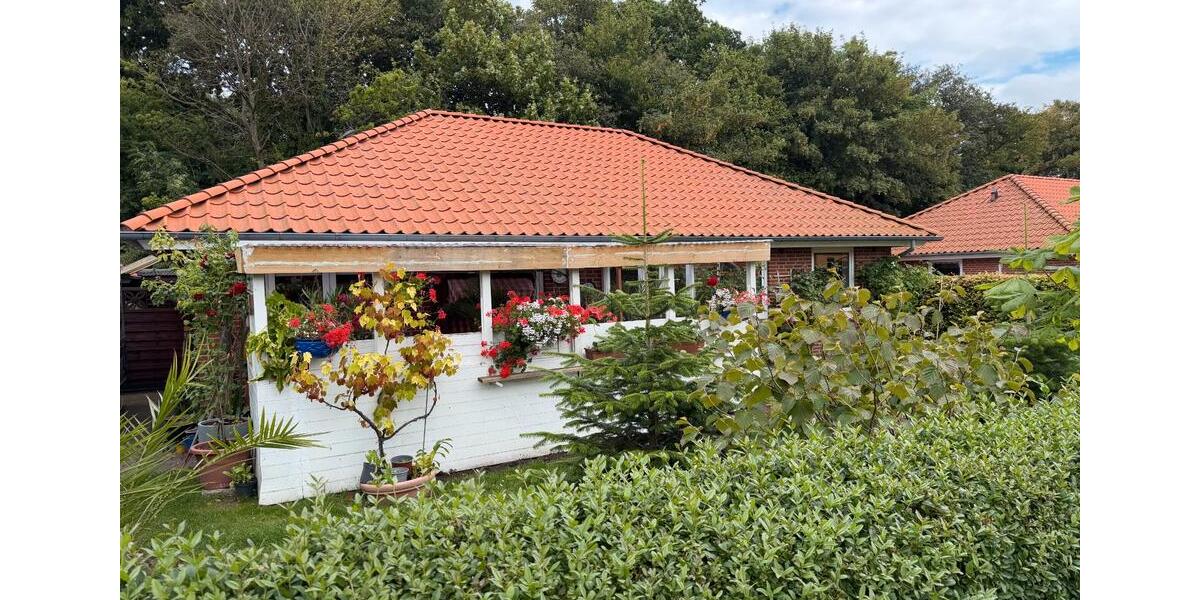 Bungalow Niebüll - 4 Zimmer, 100 m&sup2;, 40.000&euro; | Angebot:27168349