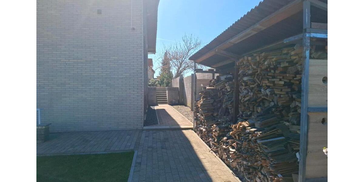 Bungalow Stadtoldendorf - 2.5 Zimmer, 98 m&sup2;, 255.000&euro; | Angebot:26418589
