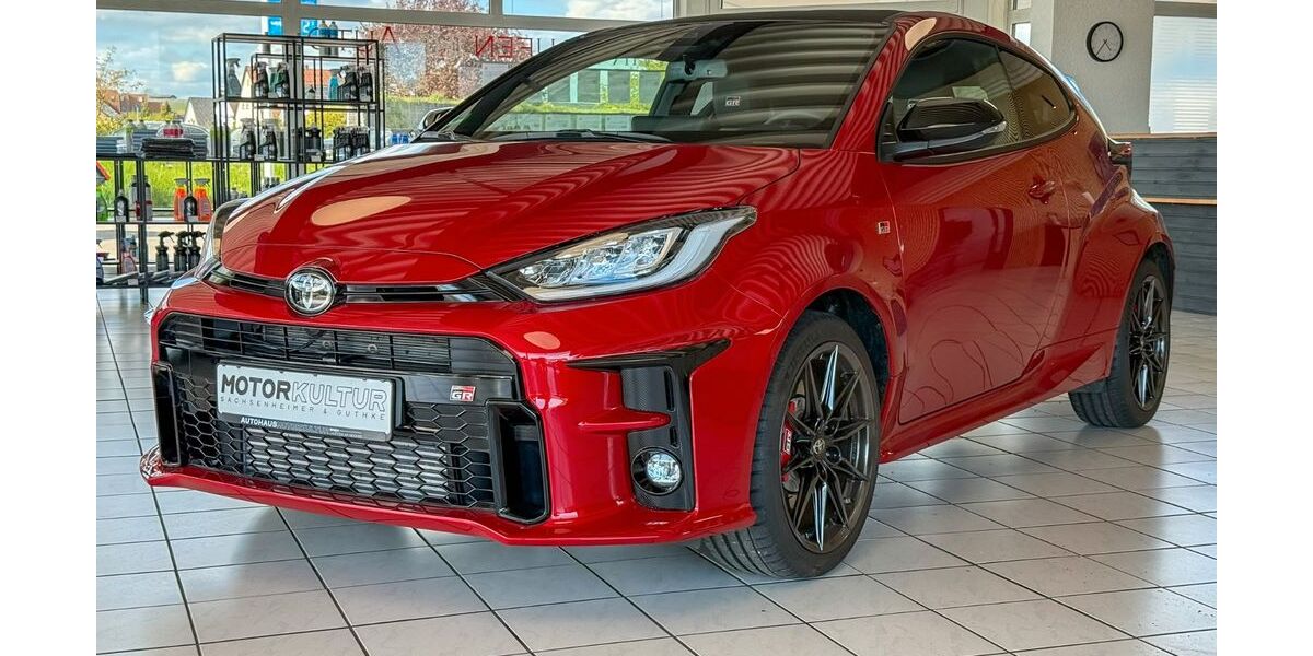 Toyota Yaris 8.800 km 38.990 &euro; Lauffen a.N. 74348