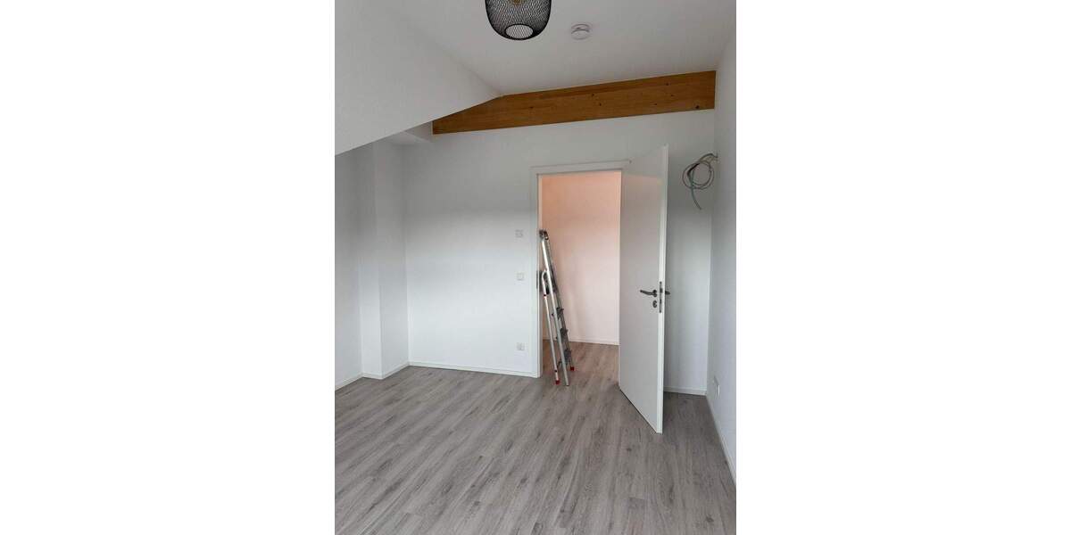 Etagenwohnung Mainz Mombach - 4 Zimmer, 135 m&sup2;, 660.000&euro; | Angebot:24027215