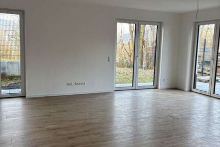 Haus Höchst - 4 Zimmer, 120 m&sup2;, 1.400&euro; | Angebot:26836863