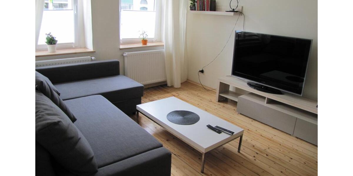 Helle 2-Zimmer-Studio mit Charme voll möbliert. 2 zimmer