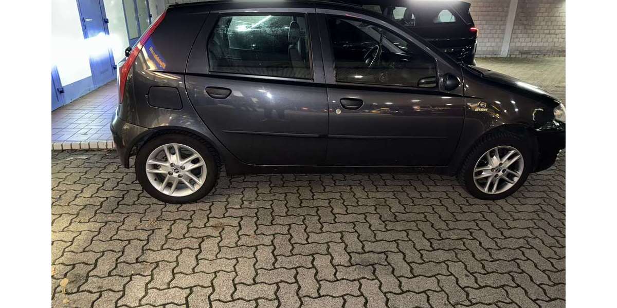 Fiat Punto 190.000 km 1.300 &euro; karlsruhe 76131