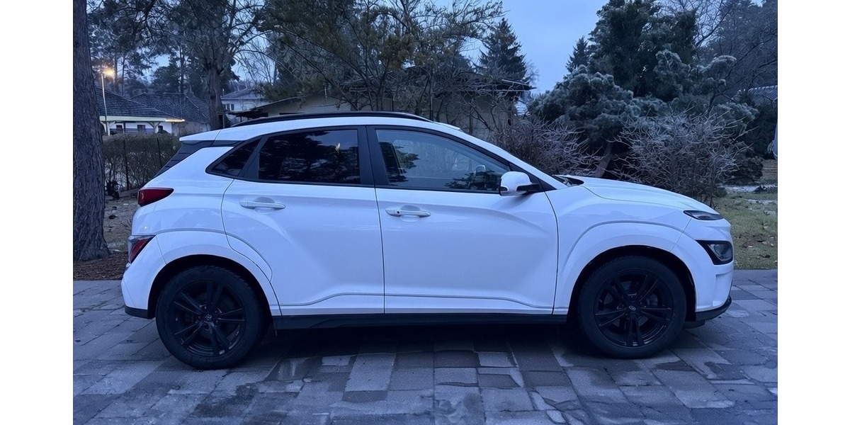 Hyundai Kona große Batt./NaviCAM/LED/Lenkrhzg/Schiebed. 139.969 km 15.900 &euro; Berlin 10247