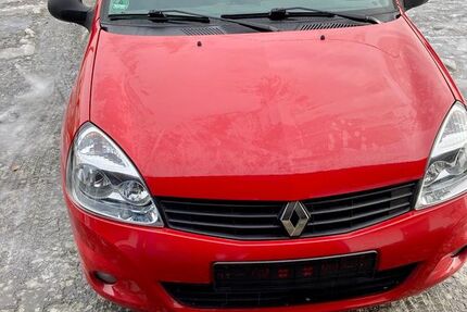 Renault Clio 105.000 km 3.300 &euro; Würzburg 97084