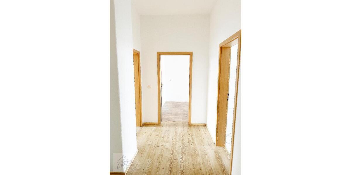 Etagenwohnung Riesa - 2 Zimmer, 74 m&sup2;, 395&euro; | Angebot:26400676