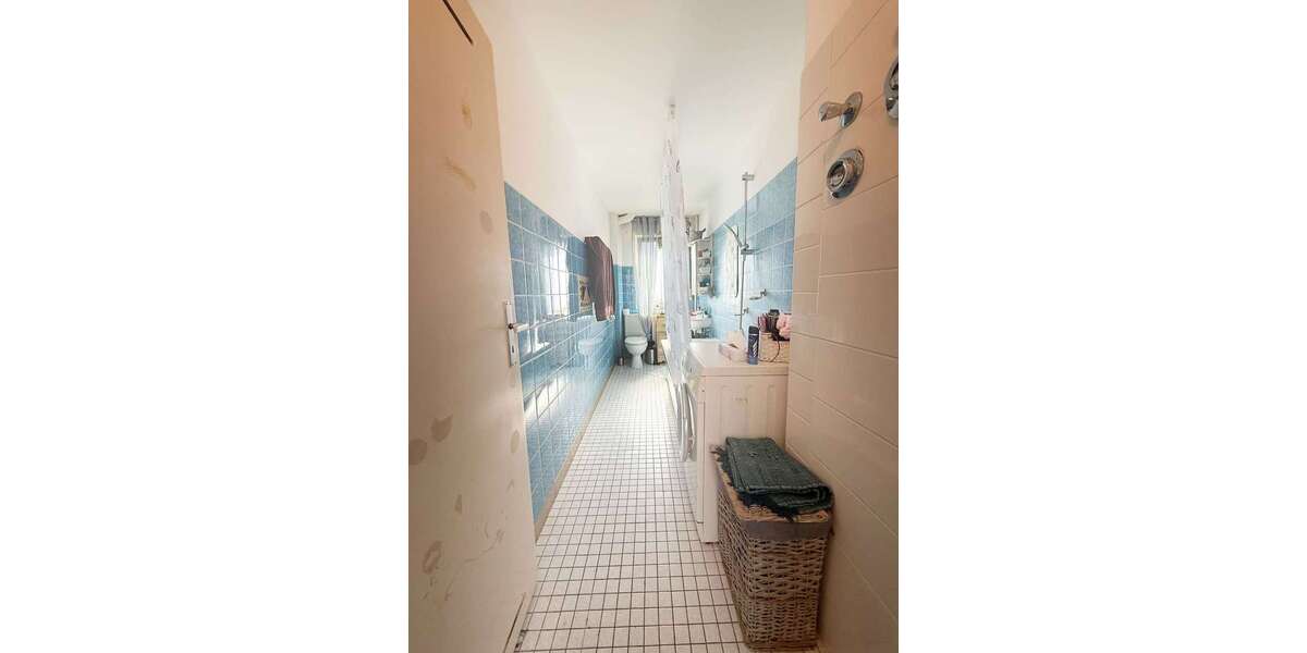 Bezugsfreie 2 ZKB mit Balkon in verkehrsgünstiger Lage Großteils modernisiert Fernwärme Heizung - Etagenwohnung Heidelberg Bahnstadt | Angebot:24524872