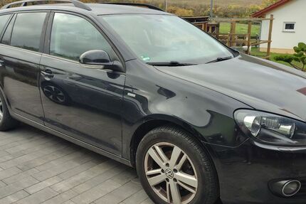 VW Golf 146.000 km 5.300 &euro; Amt Wachsenburg 99334