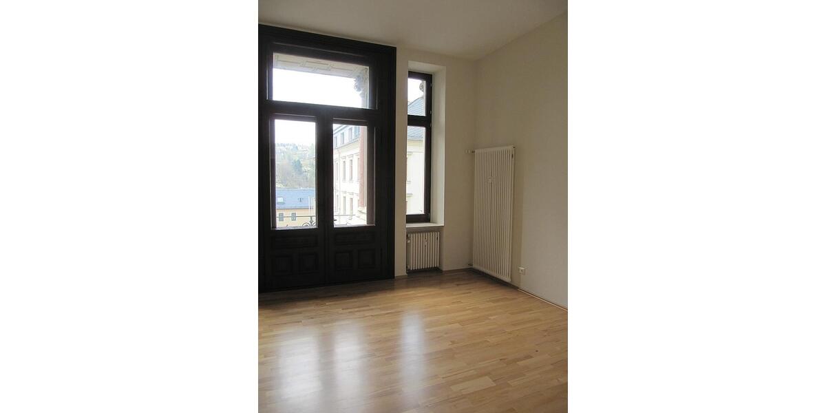 Etagenwohnung Markneukirchen - 5 Zimmer, 139 m&sup2;, 1.100&euro; | Angebot:25487030