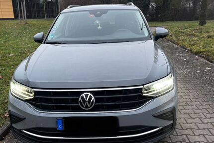 VW Tiguan 106.000 km 21.900 &euro; Donauwörth 86609