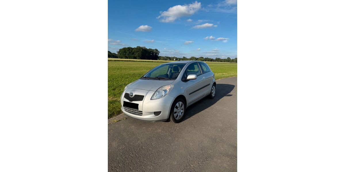 Toyota Yaris 46.000 km 4.999 &euro; Neukirchen-Vluyn 47506