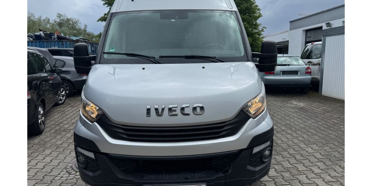 IVECO Andere 85.350 km 16.900 &euro; Fürstenfeldbruck 82256