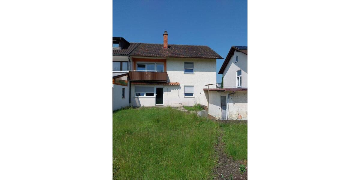 Doppelhaushälfte Singen - 6 Zimmer, 135 m&sup2;, 225.000&euro; | Angebot:26852759