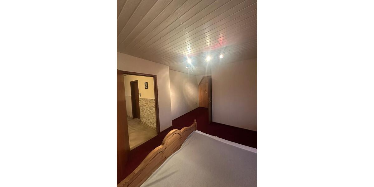 Doppelhaushälfte Neumünster - 5 Zimmer, 138 m&sup2;, 230.000&euro; | Angebot:24623068