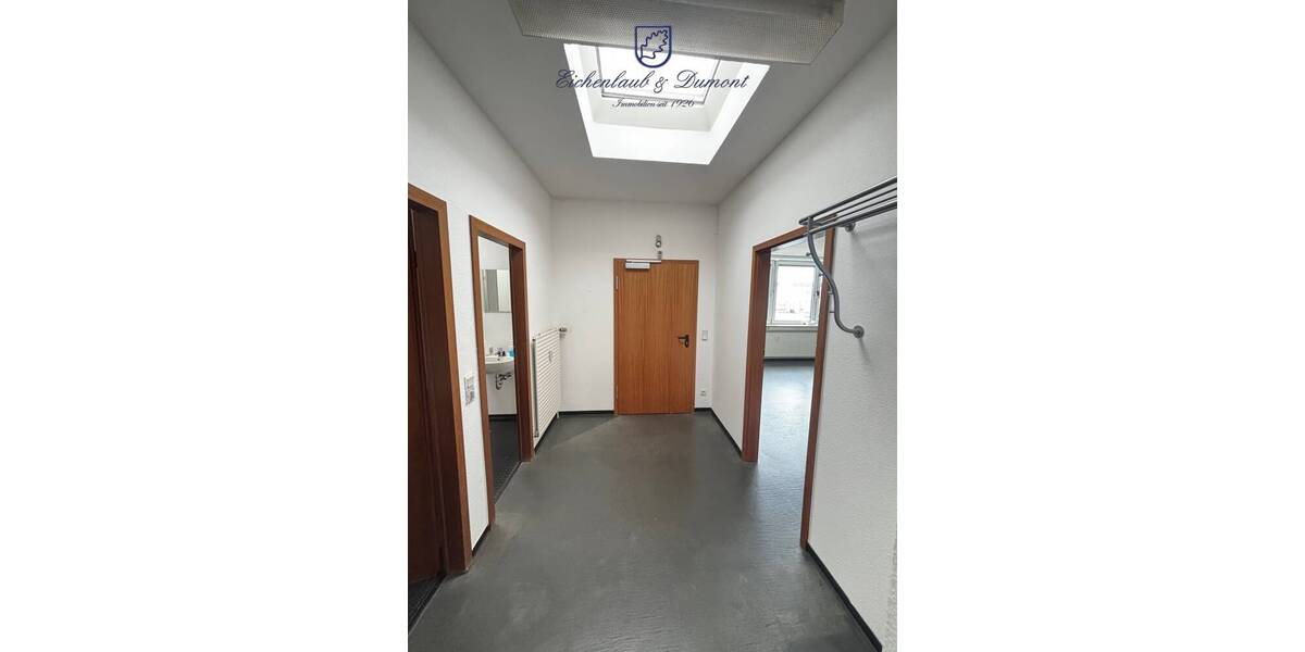 Gewerbeobjekt Saarlouis / Roden Roden - 6 Zimmer, 181 m&sup2;, 1.350&euro; | Angebot:26334329