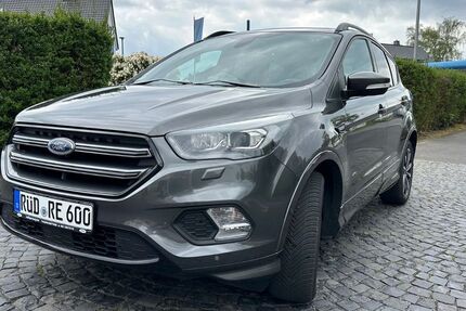 Ford Kuga 70.000 km 17.200 &euro; Taunusstein 65232