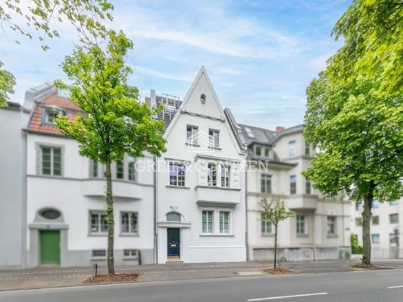 Haus zum Kaufen in Köln 2.300.000 € 270 m²