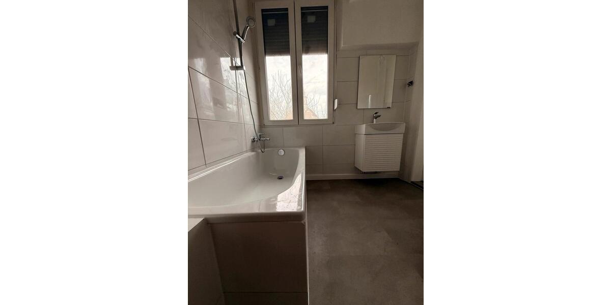 Etagenwohnung Bad Säckingen - 4.5 Zimmer, 90 m&sup2;, 1.350&euro; | Angebot:26276894