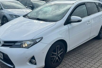 Toyota Auris 266.500 km 4.000 &euro; Seelze 30926