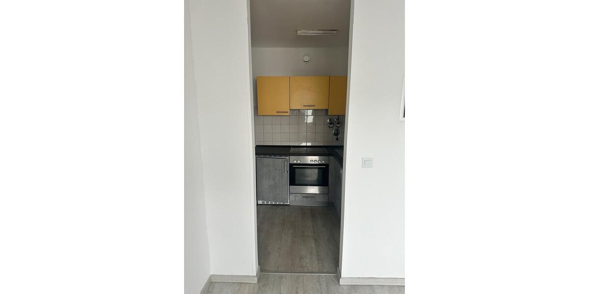 KA-Durlach 1 ZKB mit gr. Balkon, EBK, Stellplatz, Kellerabteil 1 zimmer