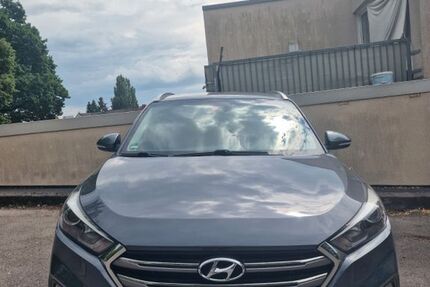Hyundai TUCSON 58.800 km 12.000 &euro; Aachen 52072