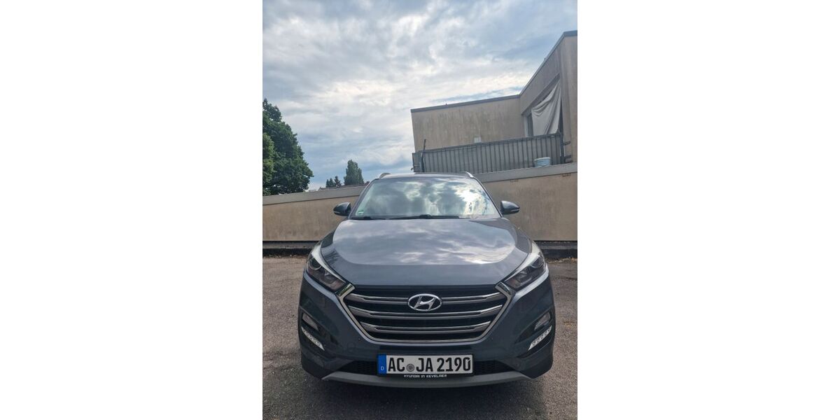 Hyundai TUCSON 58.800 km 12.000 &euro; Aachen 52072