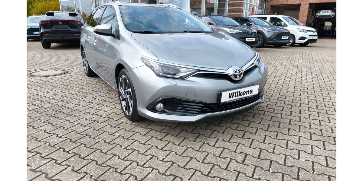 Toyota Auris 120.000 km 14.400 € Lohne 49393
