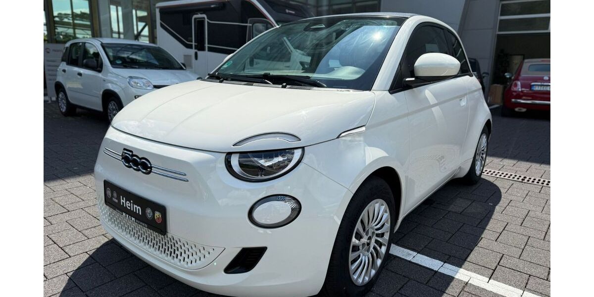 Fiat 500e 24.808 km 20.300 &euro; Tübingen 72072