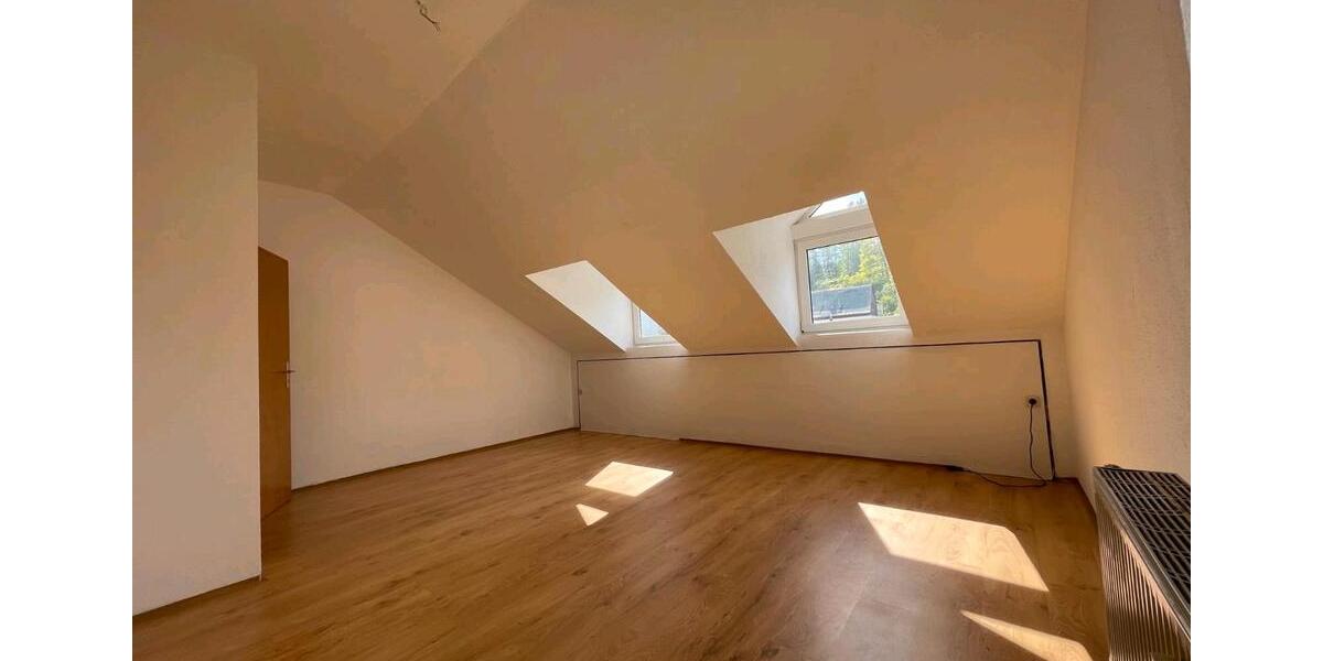 Etagenwohnung Klingenthal - 2 Zimmer, 69 m&sup2;, 298&euro; | Angebot:26549194