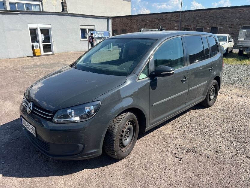 VW Touran 283.419 km 3.300 € Trier 54290