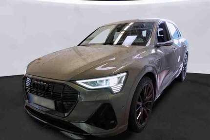 Audi e-tron 70.130 km 37.950 &euro; Hamburg 22047