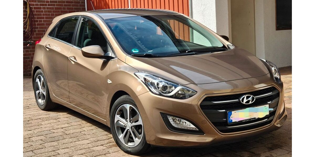 Hyundai i30 93.663 km 8.300 &euro; DUDERSTADT 37115