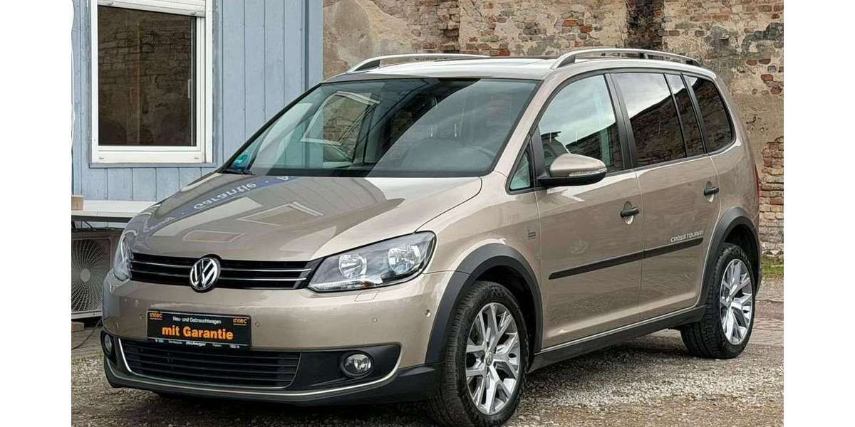 VW Touran 98.147 km 11.990 &euro; Berlin 13088