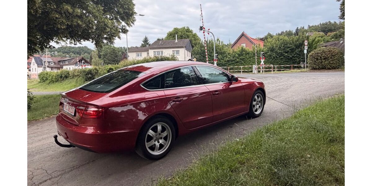 Audi A5 153.000 km 9.990 &euro; Nieder Gemünden 35329