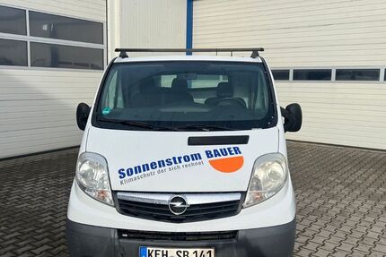 Opel Vivaro 182.000 km 4.599 &euro; Kelheim 93309