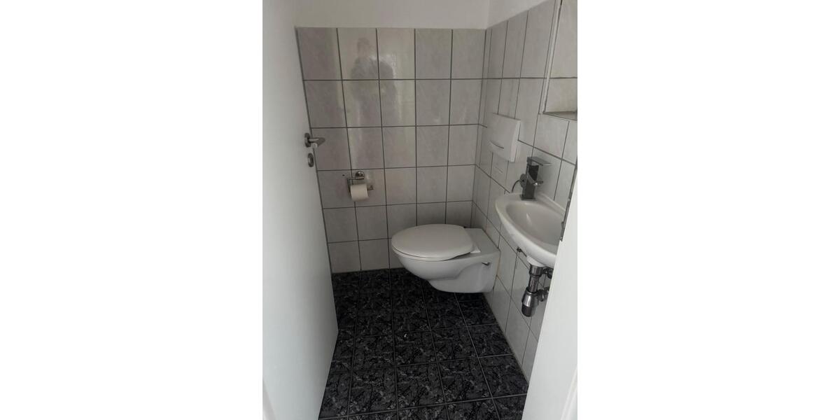 Dachgeschoßwohnung Günzburg - 4 Zimmer, 82 m&sup2;, 770&euro; | Angebot:26708616