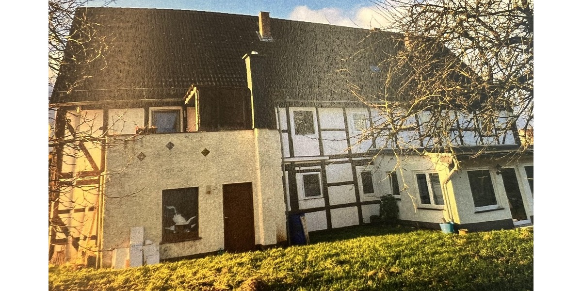 Zwangsversteigerung - Mehrfamilienhaus, Wohnhaus Einbeck Holtensen | Angebot:25051971