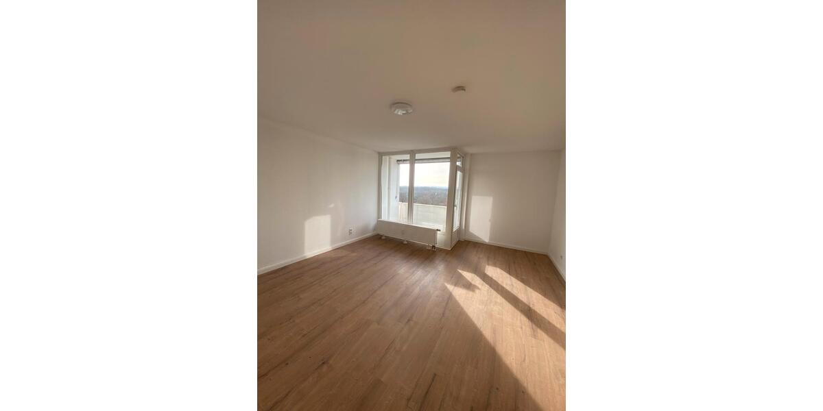 Etagenwohnung Garbsen - 4 Zimmer, 110 m&sup2;, 245.000&euro; | Angebot:25416175