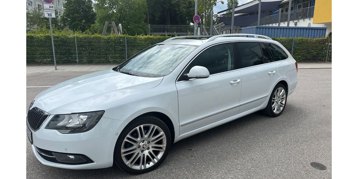Skoda Superb 244.500 km 10.990 &euro; München 81245