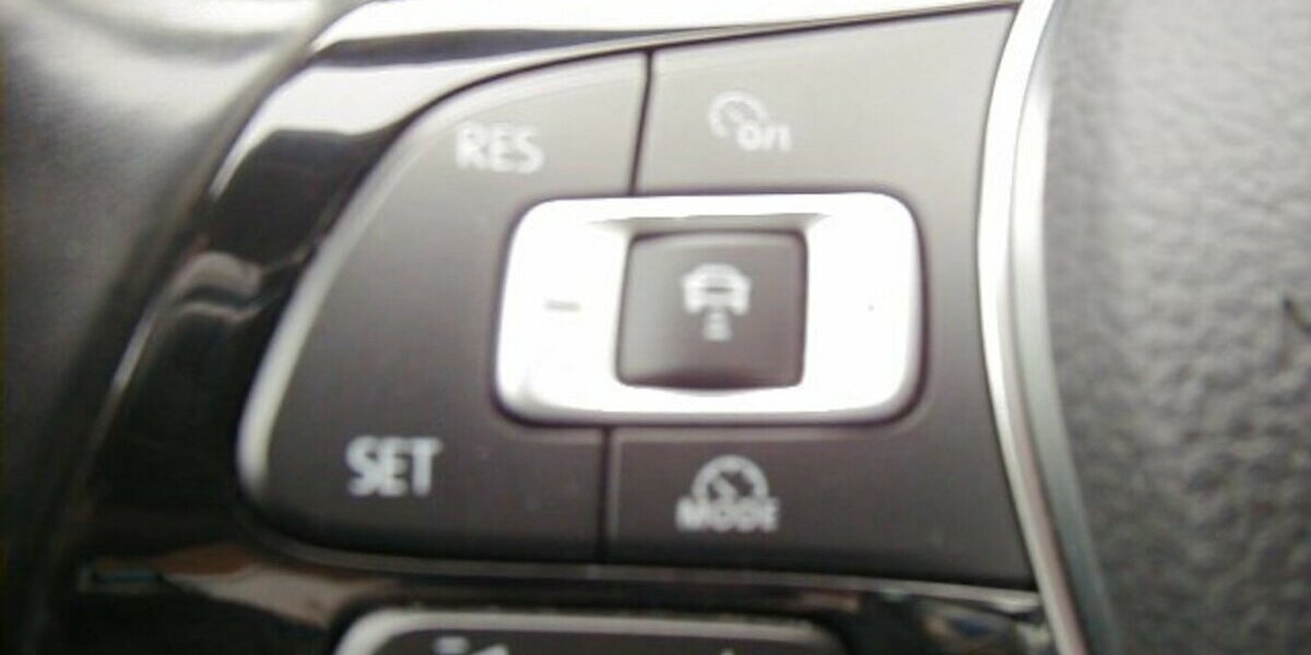 VW Tiguan 2.0 TDI Sound- Navi-ACC-AHK-LED-18Zoll 289.996 km 11.999 &euro; Wittmund 26409