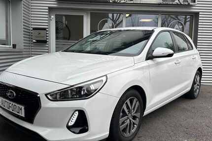 Hyundai i30 24.500 km 14.490 &euro; Schwetzingen 68723