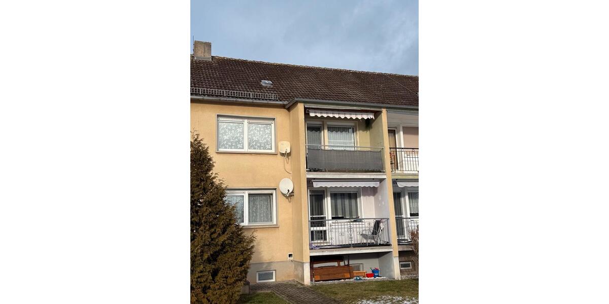 Gepflegte 4- Zimmer- Wohnung mit Einbauküche, Ruhige Lage 4 zimmer