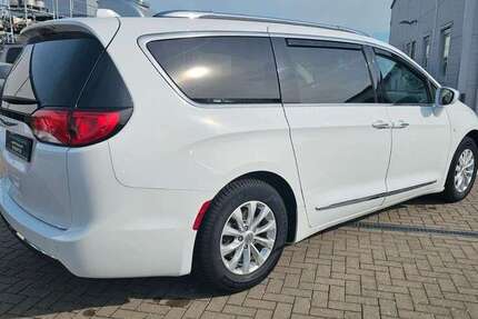 Chrysler Pacifica 152.041 km 15.900 &euro; Erlensee 63526