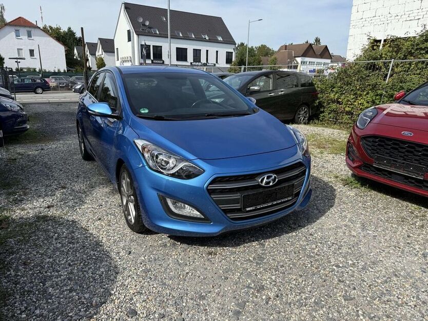 i30