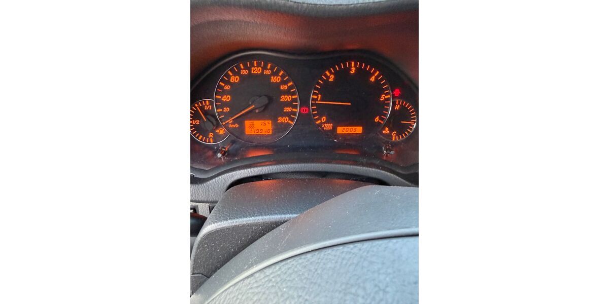 Toyota Avensis 121.000 km 4.500 &euro; Weinheim 69469