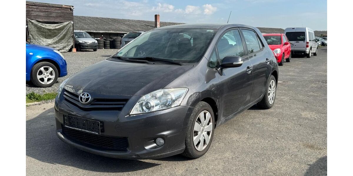 Toyota Auris 200.000 km 2.999 &euro; Limburg - Eschhofen 65552